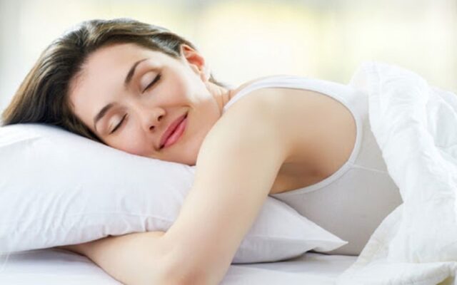 tinh dầu thơm phòng cải thiện giấc ngủ